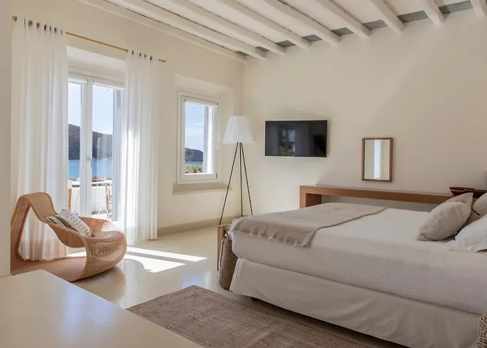 Elies Resorts